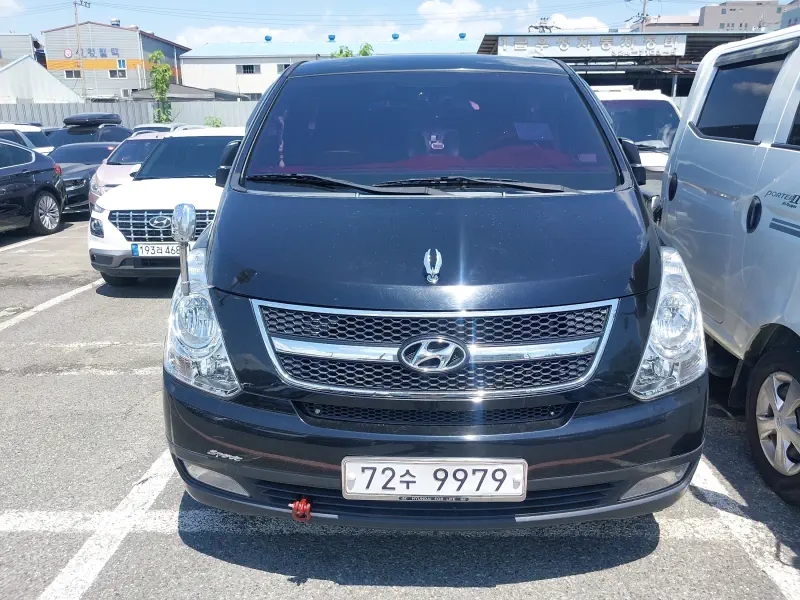 Hyundai Grand Starex