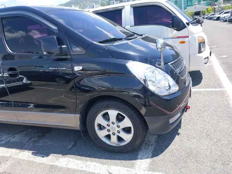 Hyundai Grand Starex
