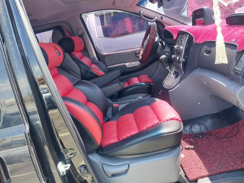 Hyundai Grand Starex