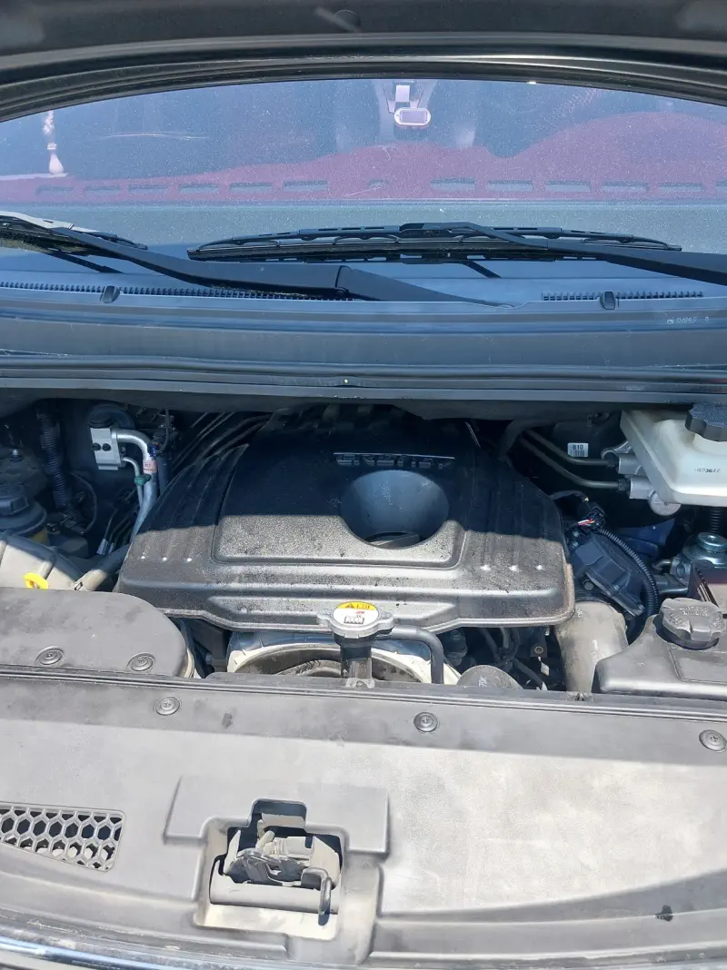 Hyundai Grand Starex