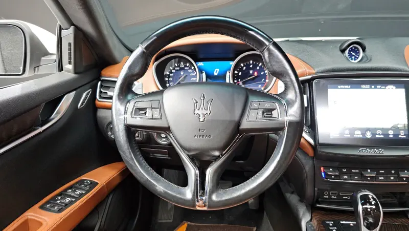 Maserati Ghibli