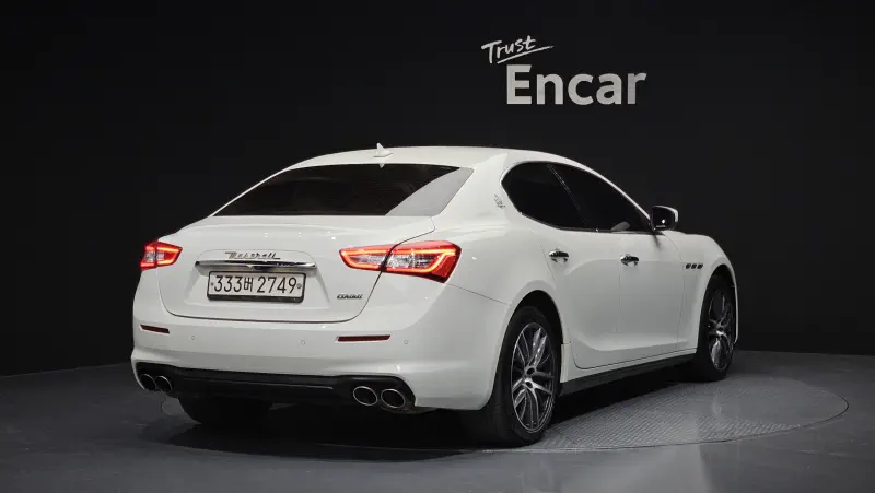 Maserati Ghibli