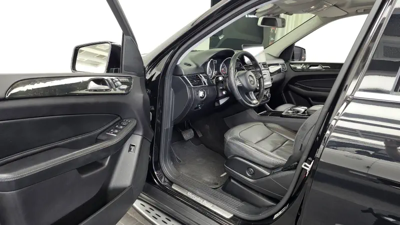 Mercedes-Benz GLE-Class