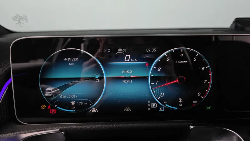 Mercedes-Benz GLB-Class