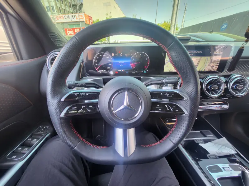Mercedes-Benz GLB-Class