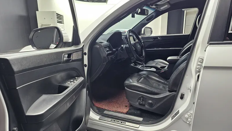 SsangYong Rexton Sports Khan