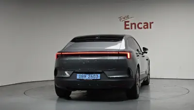 Polestar 4