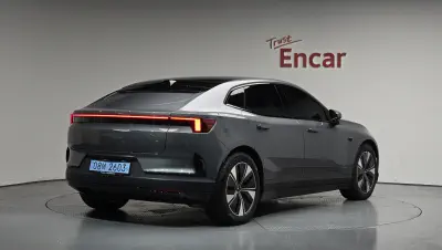 Polestar 4