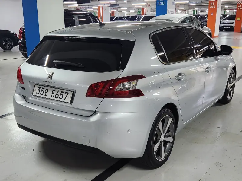 Peugeot 308