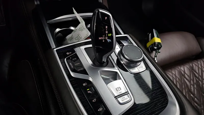 BMW 7-Series
