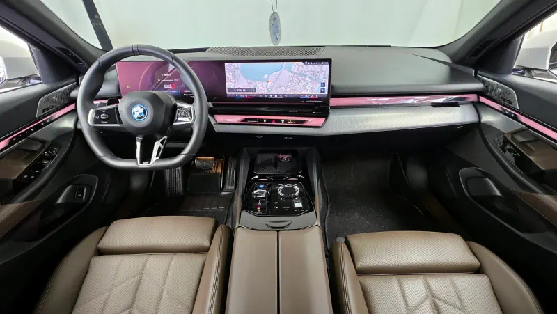 BMW i5