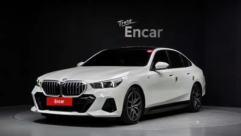 BMW i5