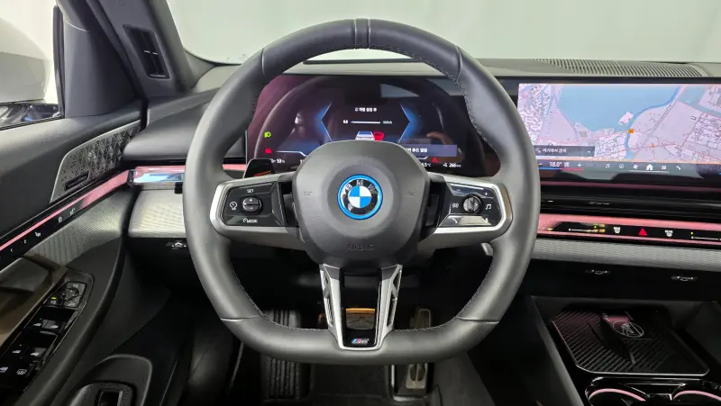 BMW i5