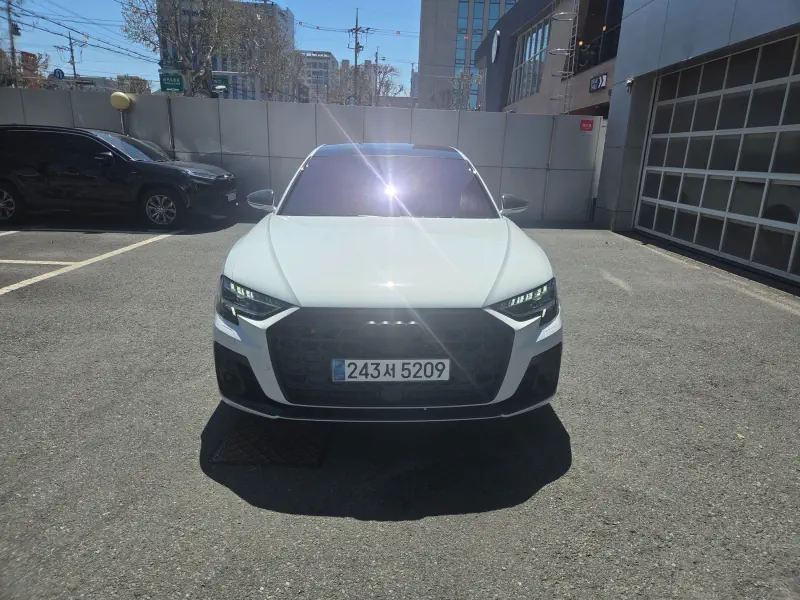 Audi S8