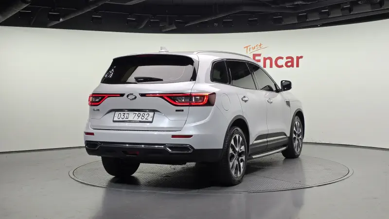 Renault QM6