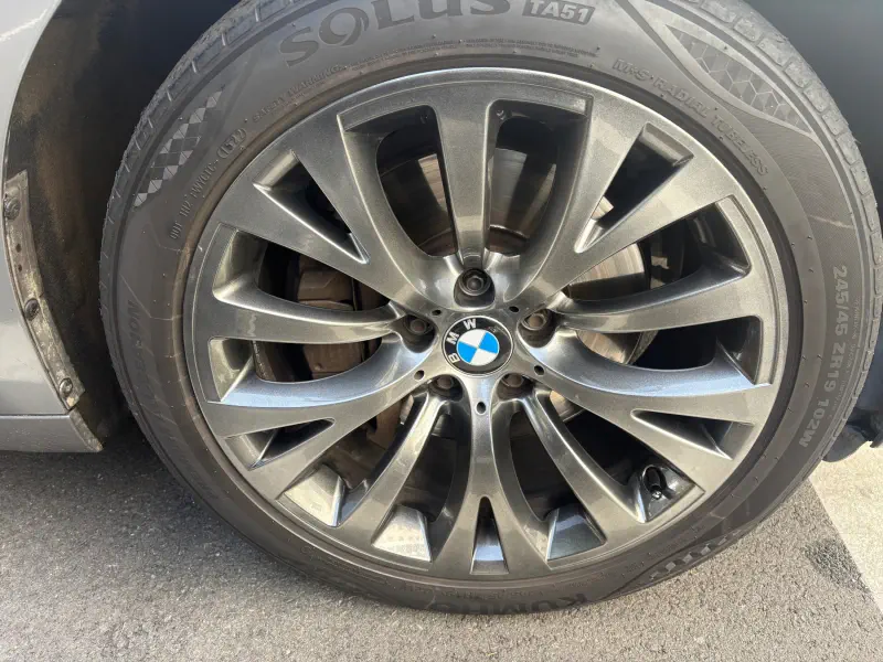 BMW 5-Series Gran Turismo