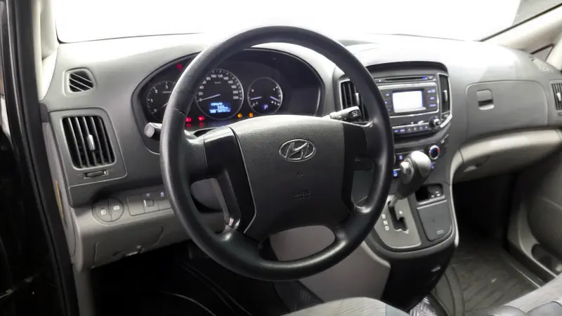 Hyundai Grand Starex