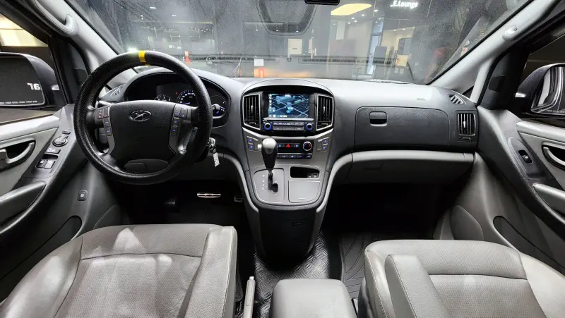 Hyundai Grand Starex