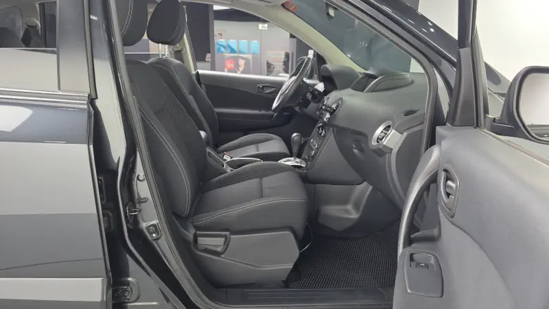 Renault QM5