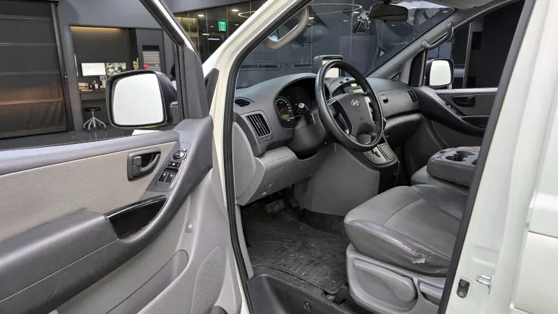 Hyundai Grand Starex