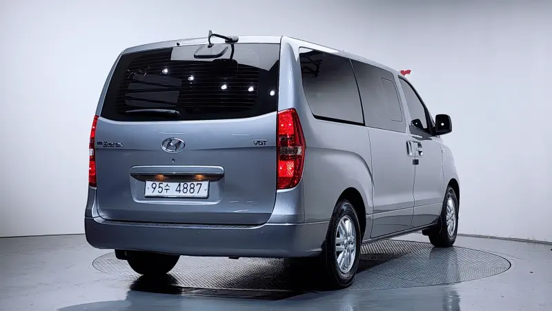 Hyundai Grand Starex