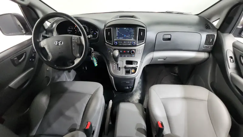 Hyundai Grand Starex