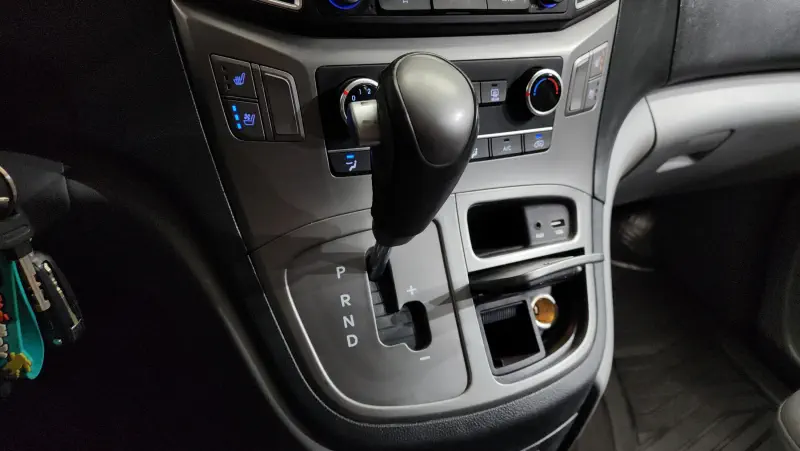 Hyundai Grand Starex