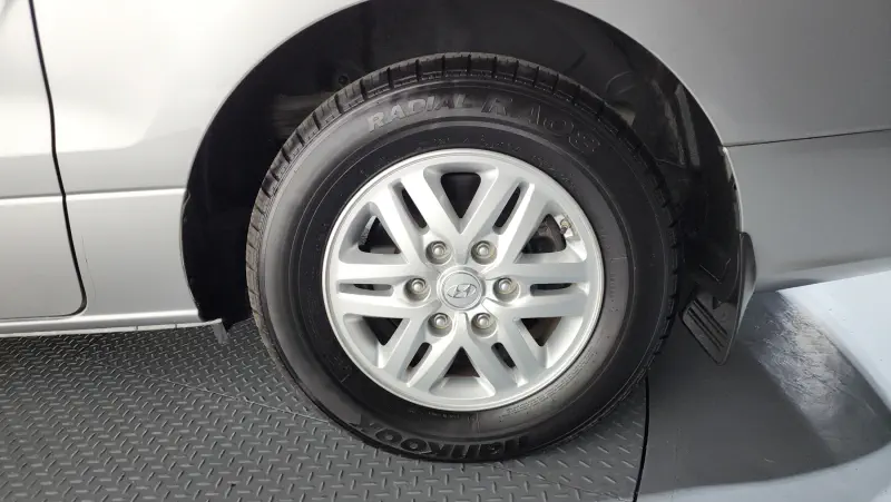 Hyundai Grand Starex