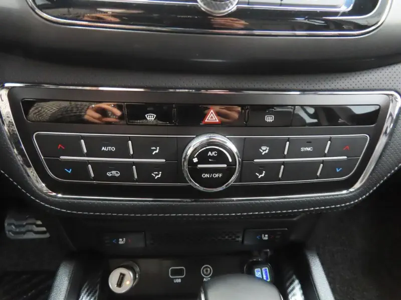 SsangYong Rexton Sports Khan