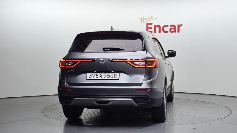 Renault QM6
