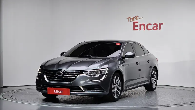 Renault SM6