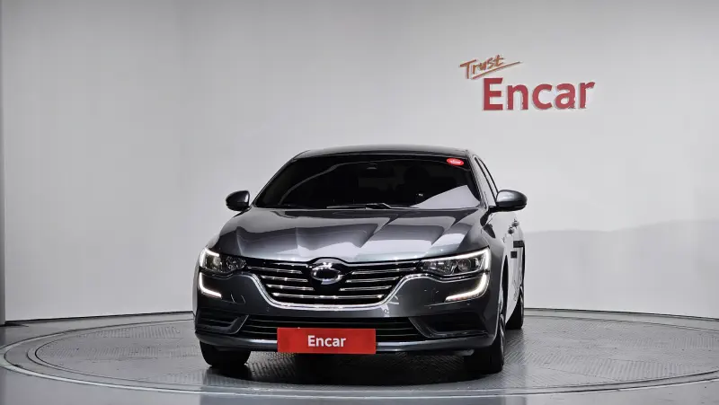 Renault SM6