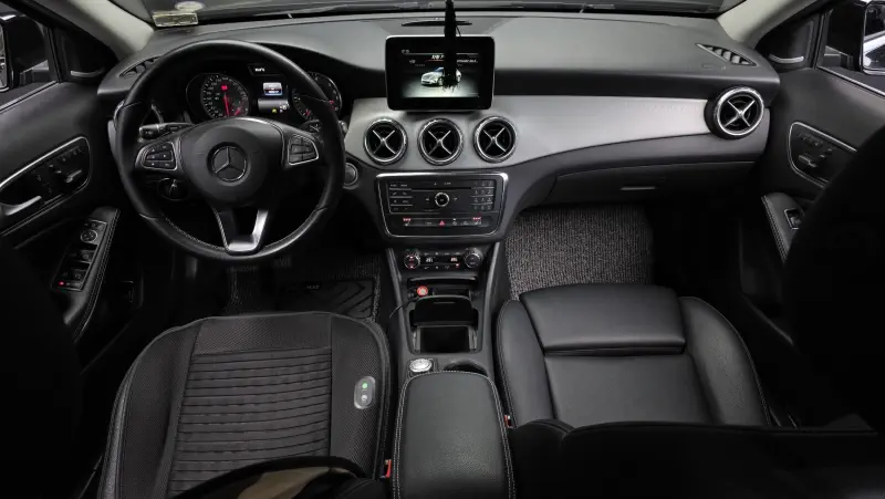 Mercedes-Benz GLA-Class