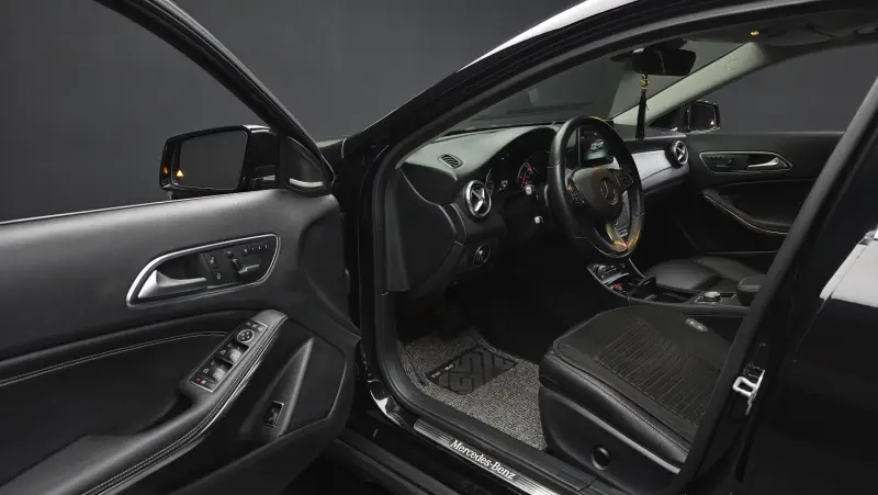 Mercedes-Benz GLA-Class