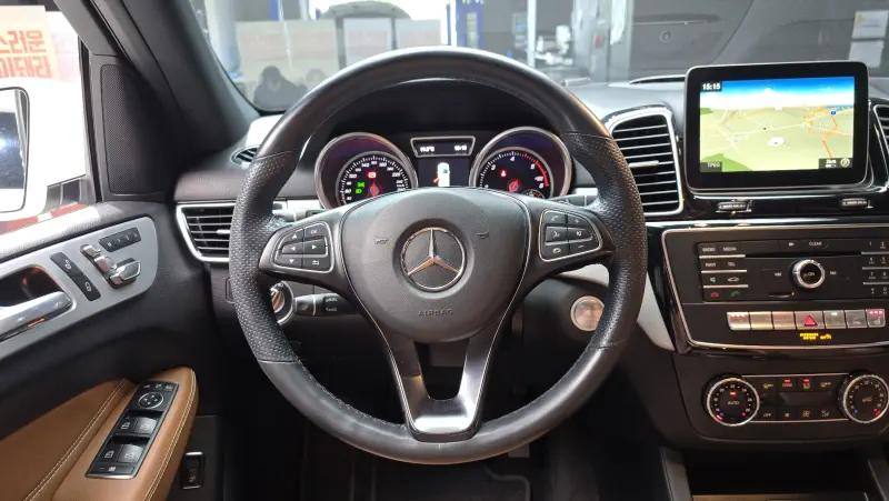 Mercedes-Benz GLE-Class