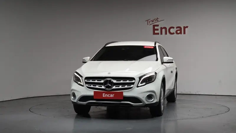 Mercedes-Benz GLA-Class