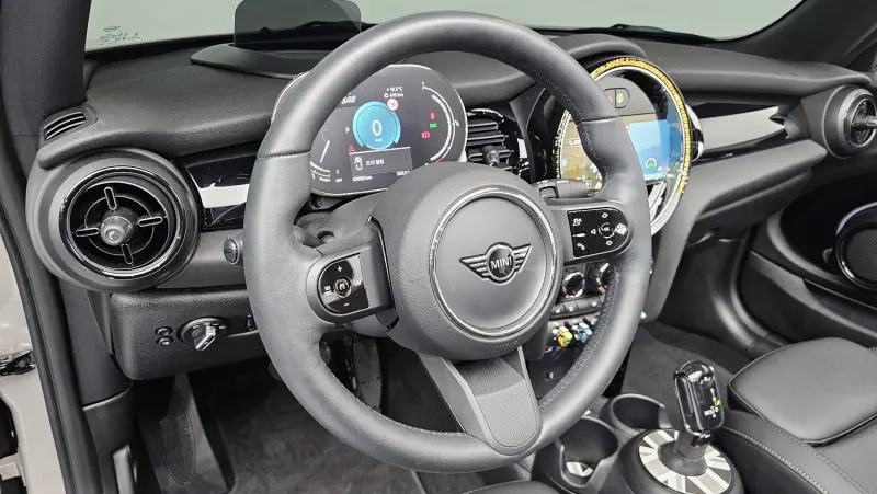 MINI Cooper Convertible