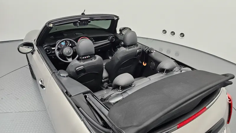 MINI Cooper Convertible