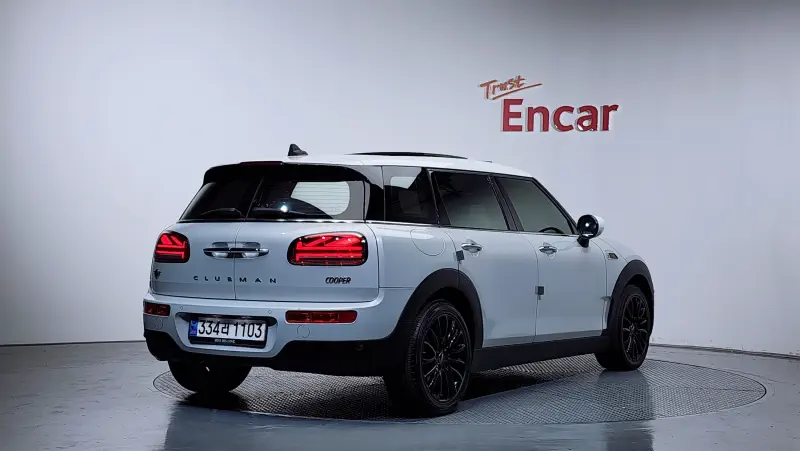 MINI Clubman