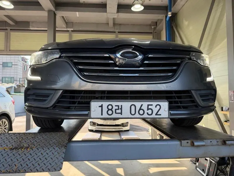 Renault SM6