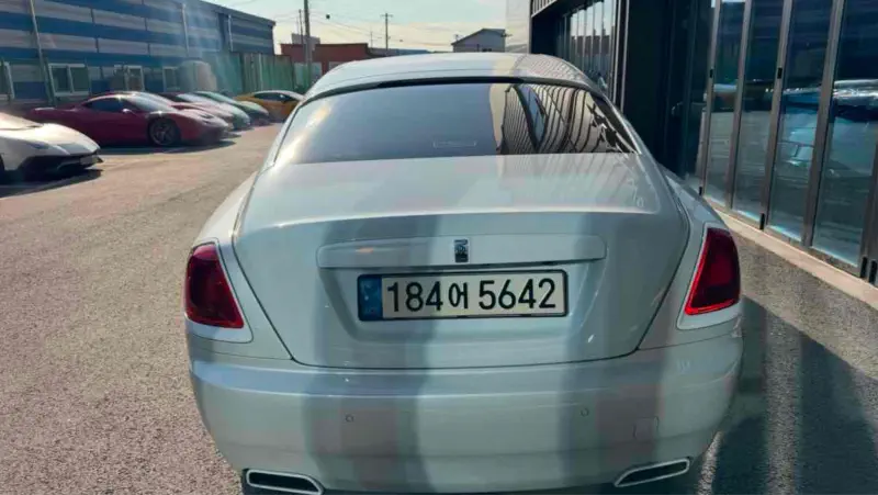 Rolls-Royce WRAITH