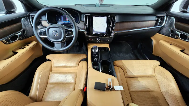 Volvo S90