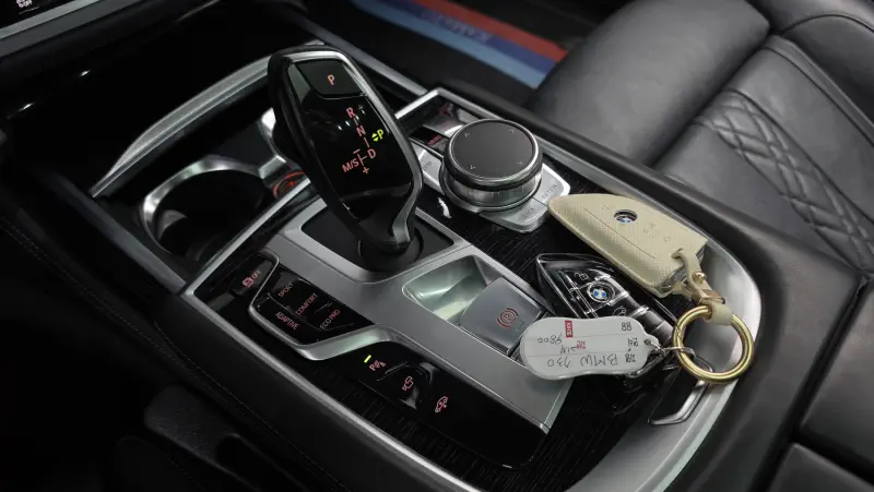BMW 7-Series