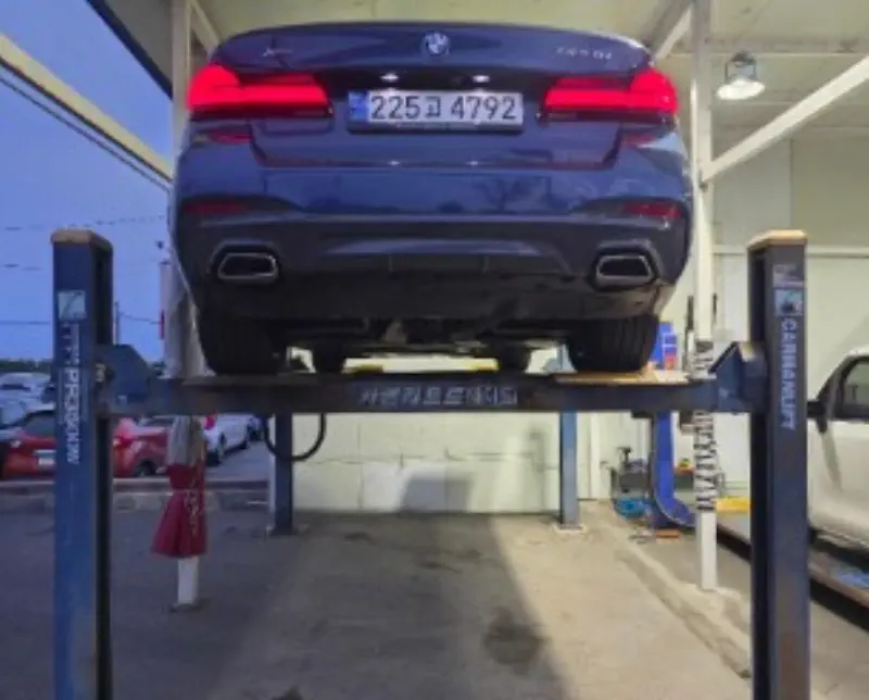 BMW 5-Series