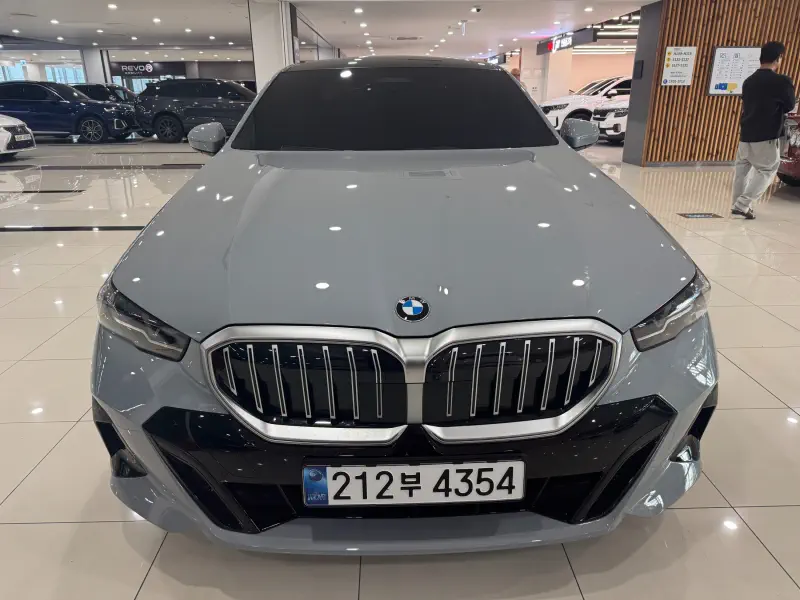 BMW 5-Series