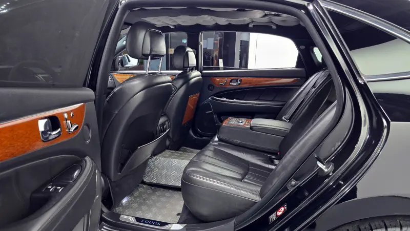 Hyundai Equus