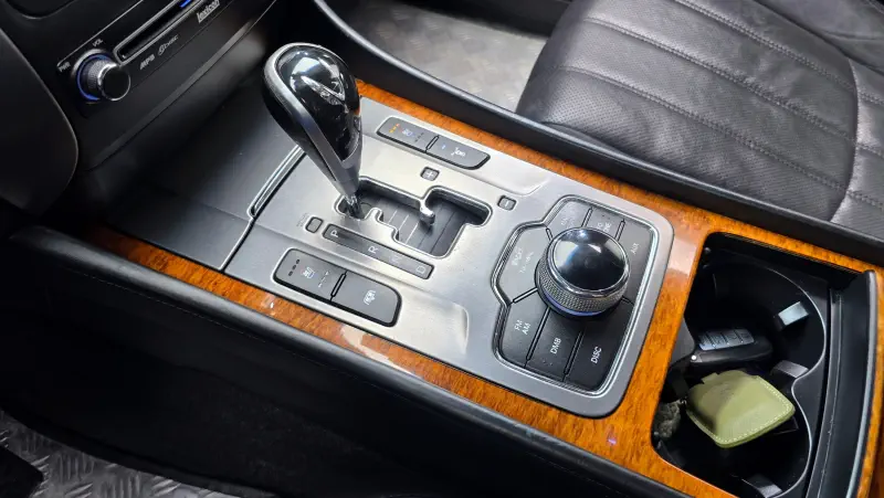 Hyundai Equus