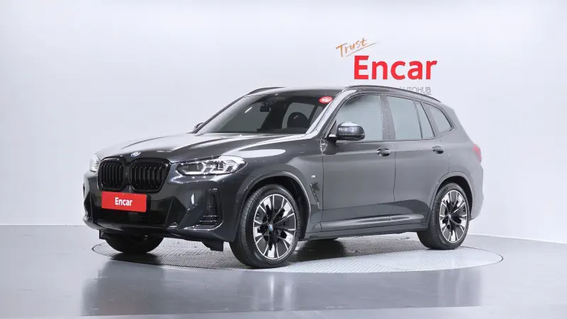 BMW iX3