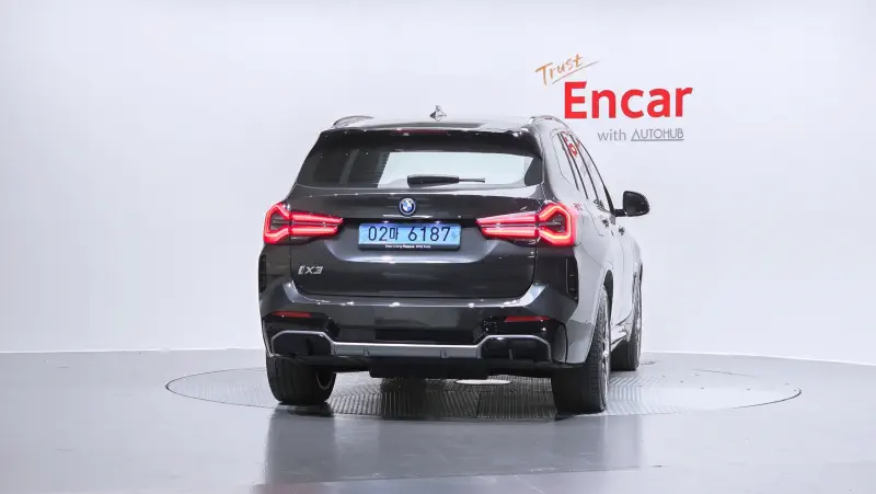 BMW iX3
