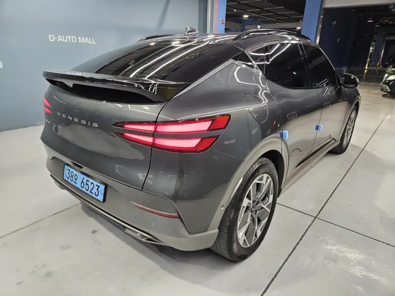 Genesis GV60